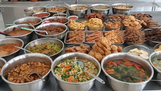 Rekomendasi tempat makan prasmanan di Solo (Foto: Google Maps/Harry Tritya)