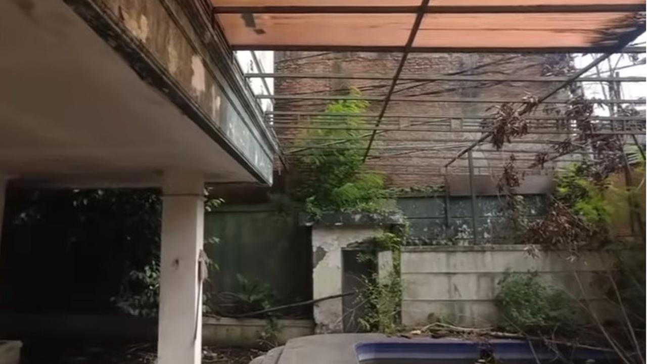 Rumah Terbengkalai