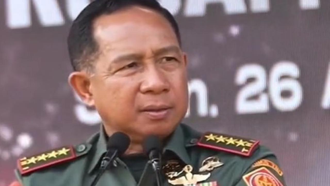 Viral Momen Panglima TNI Jendral Agus Subiyanto Beri Hadiah Umrah untuk Para Prajurit, Kisah di Baliknya Bikin Bangga