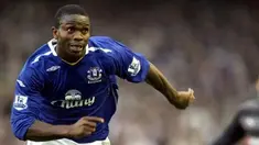 Everton's Nigerian defender Joseph Yobo in action against Reading during their English Premiership football match at Goodison Park, Liverpool, north-west England, on February 9, 2008. Everton won 1-0. AFP PHOTO/PAUL ELLIS