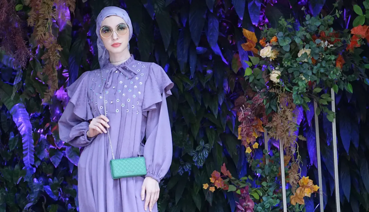 Kamu bisa mendapatkan koleksi ini dengan harga mulai dari Rp295.000 hingga Rp895.000 di website resmi Aleza, maupun store resmi mereka, mulai dari tanggal 13 Desember 2021 mendatang. Foto: Document/Aleza.