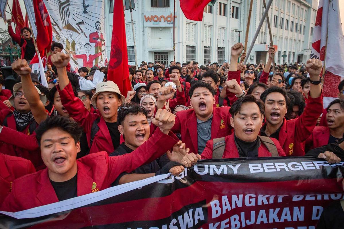 FOTO: Mahasiswa di Sejumlah Kota Gelar Aksi Tuntut Perbaikan Kebijakan Ekonomi