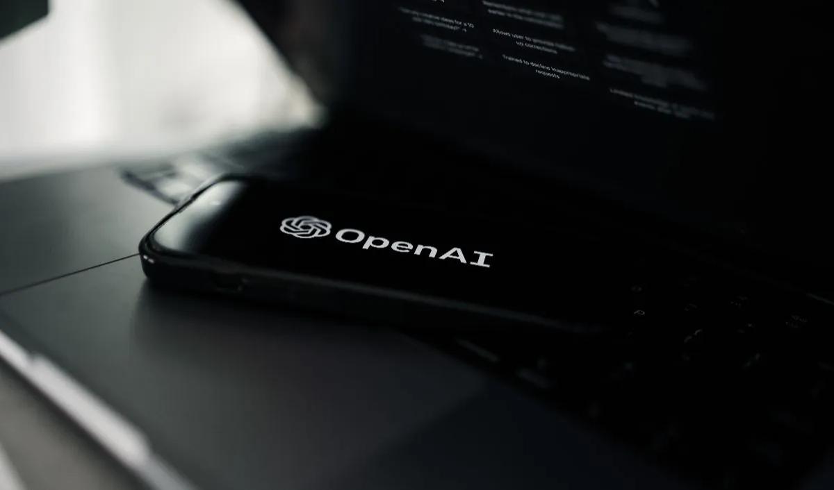Mantan presiden OpenAI, Greg Brockman juga mengungkapkan bahwa tim baru di Microsoft juga akan menyertakan beberapa talenta utama OpenAI.&nbsp;