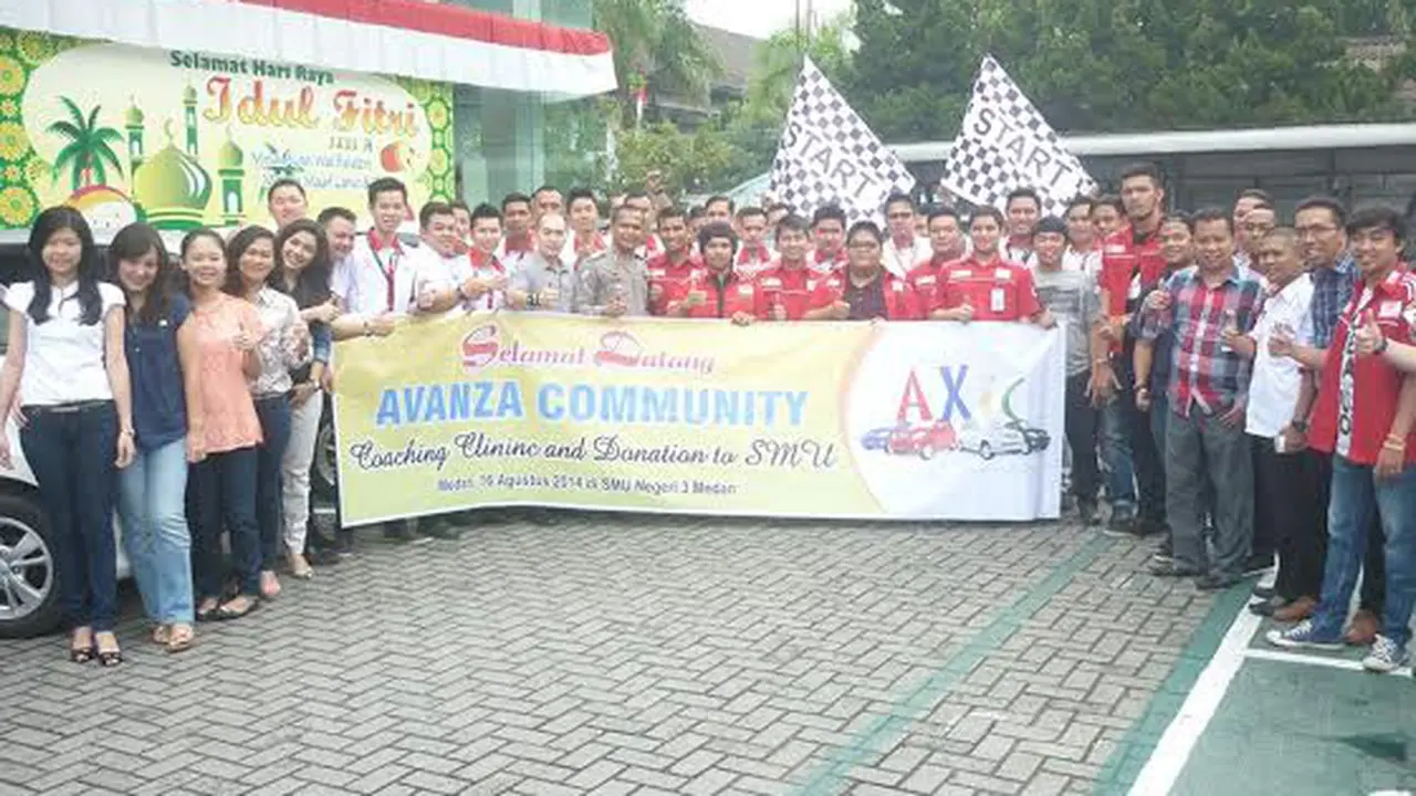 AXIC dan Toyota Berbagi Skill Safety Driving ke Pelajar SMA