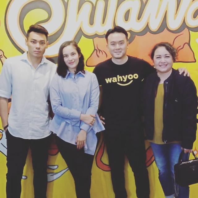 Chelsea Islan dan Rob Clinton