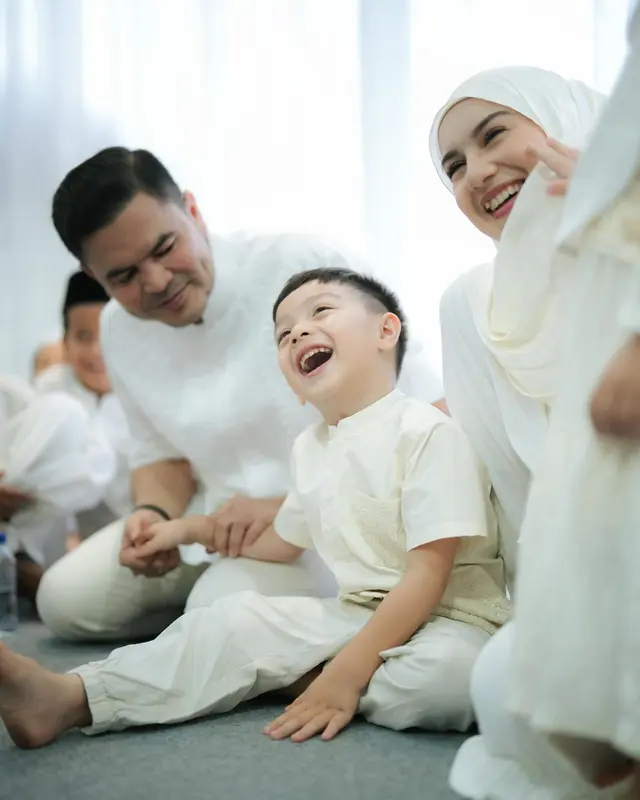 6 Potret kedekatan Haldy Sabri dengan Air Rumi, putra sulung Irish Bella ini bak ayah dan anak kandung