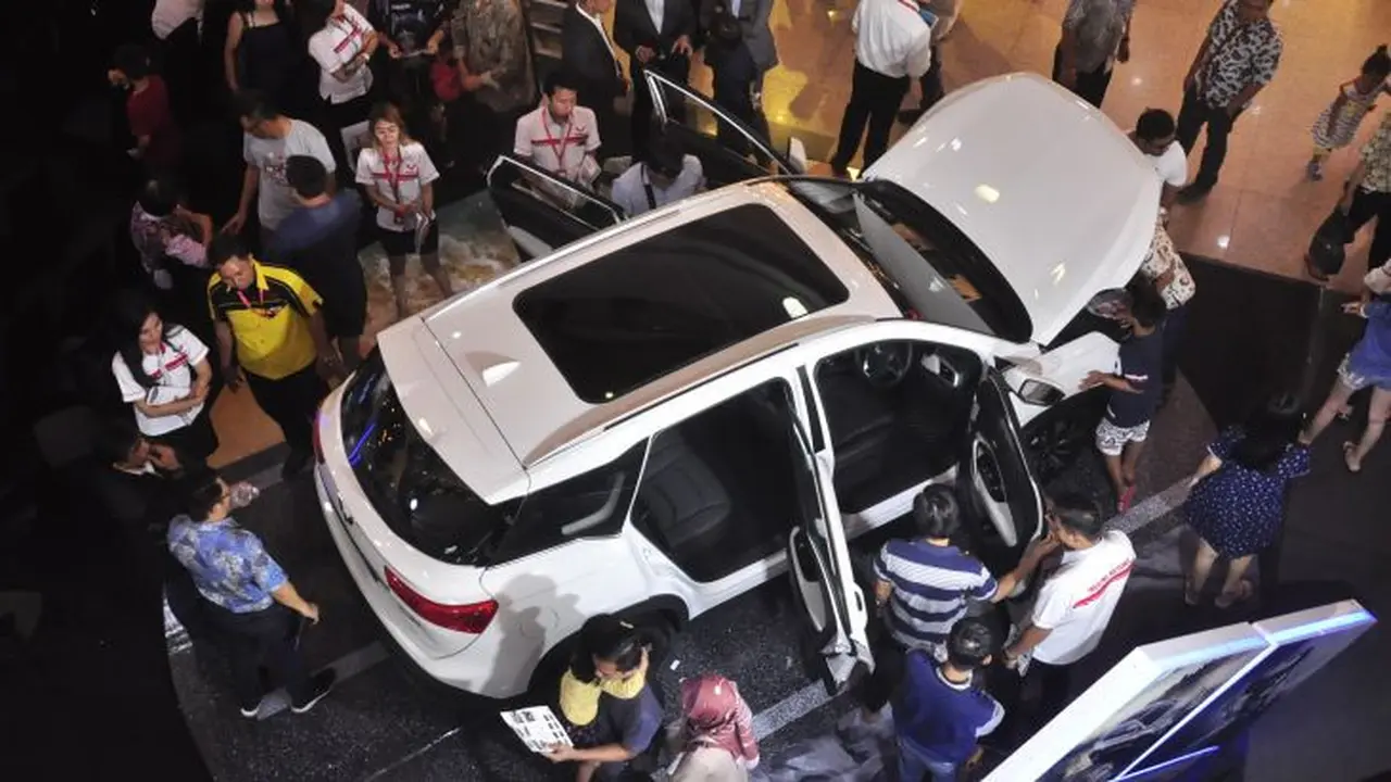 Wuling Almaz