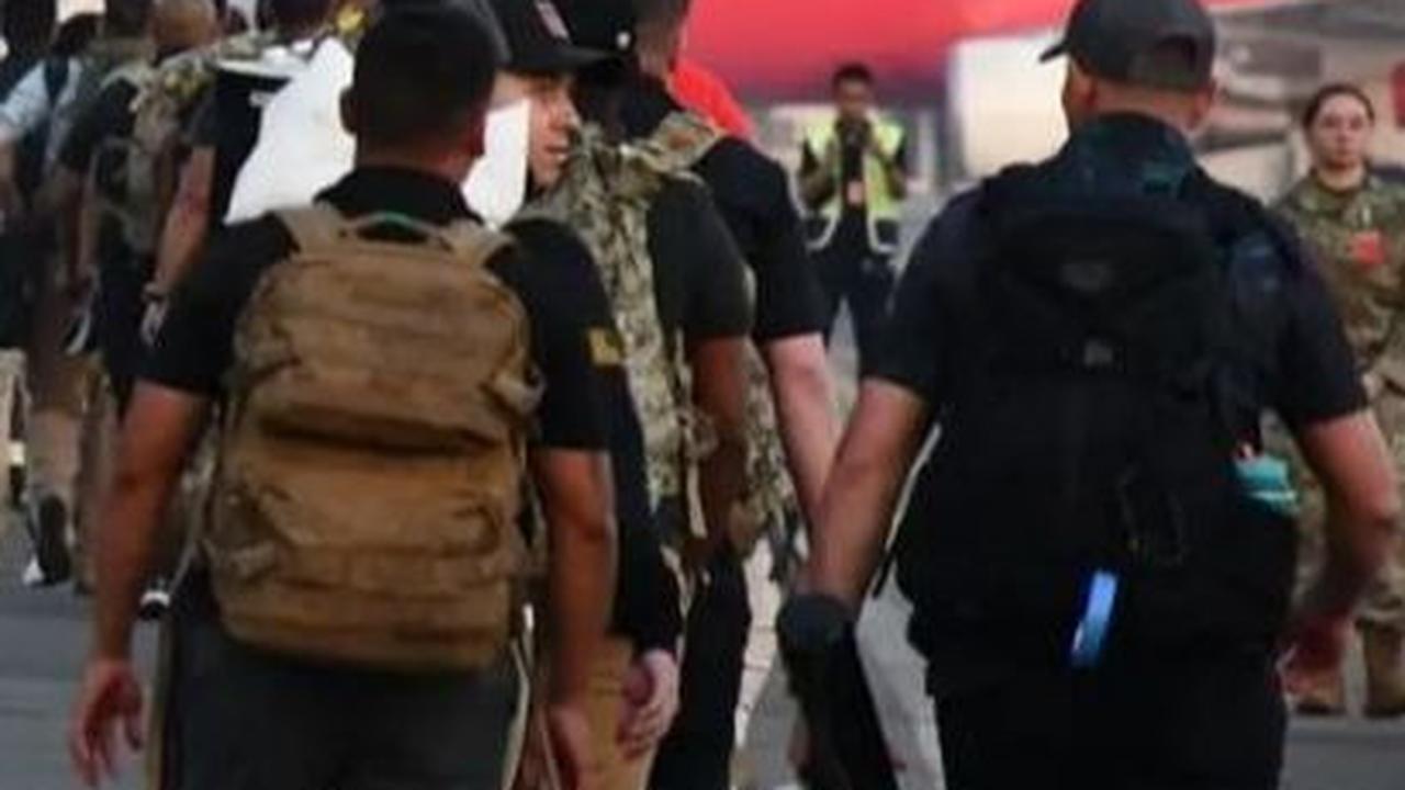 Sebanyak 238 prajurit Angkatan Darat Amerika Serikat tiba di Pangkalan Udara TNI AL (Lanudal) Juanda, Surabaya.