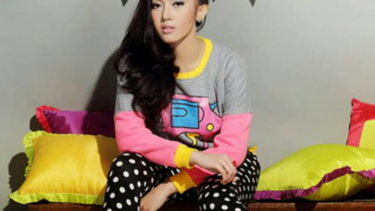 20160906-Suci Patia, Putri Cantik Aa Gatot Brajamusti yang Stylish Abis-Jakarta