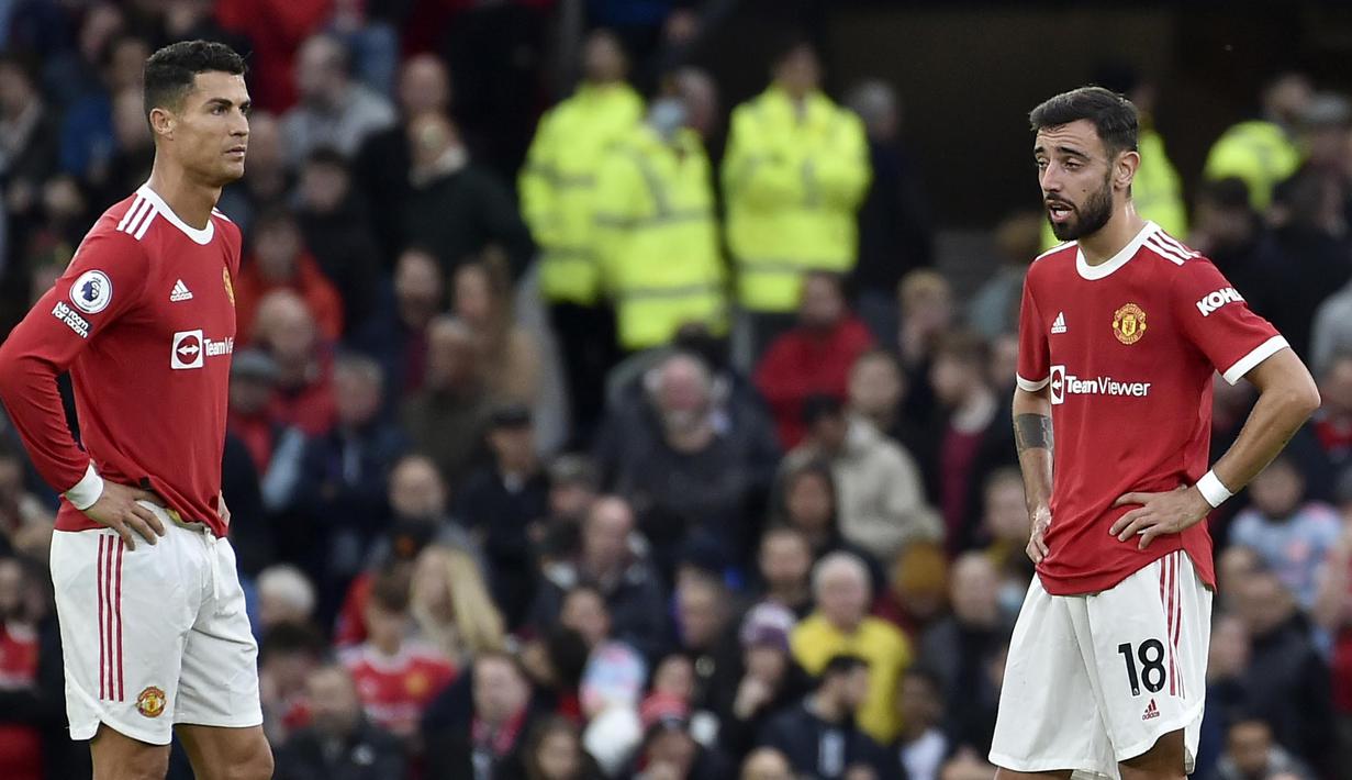 Duet Cristiano Ronaldo dengan Bruno Fernandez pun tak berdaya dan selalu kandas di barisan pertahanan Liverpool. (AP Photo/Rui Vieira)