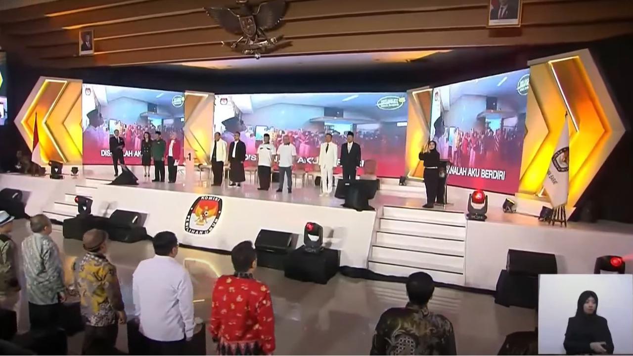 VIDEO: Momen Jeje Ronal Tutup Debat Dengan Toss Bak Bestie, Langsung Digoda Gita KDI
