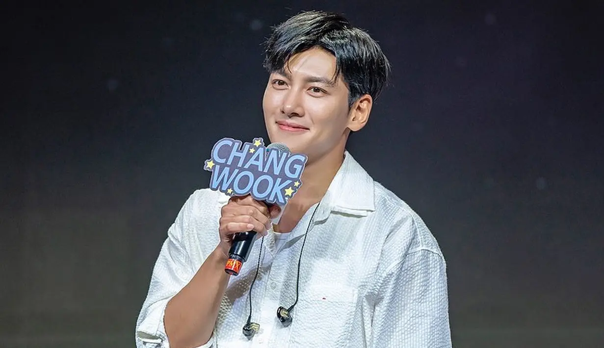Selama ini, Ji Chang Wook dikenal sebagai seorang aktor ternama yang memiliki banyak penggemar. (FOTO: https://www.instagram.com/jichangwook/)