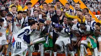 Menundukkan Manchester United 1-0 di final Liga Europa 2024/2025, Tottenham Hotspur berhasil mencetak sejarah baru dengan meraih gelar juara. (Thomas COEX/AFP)