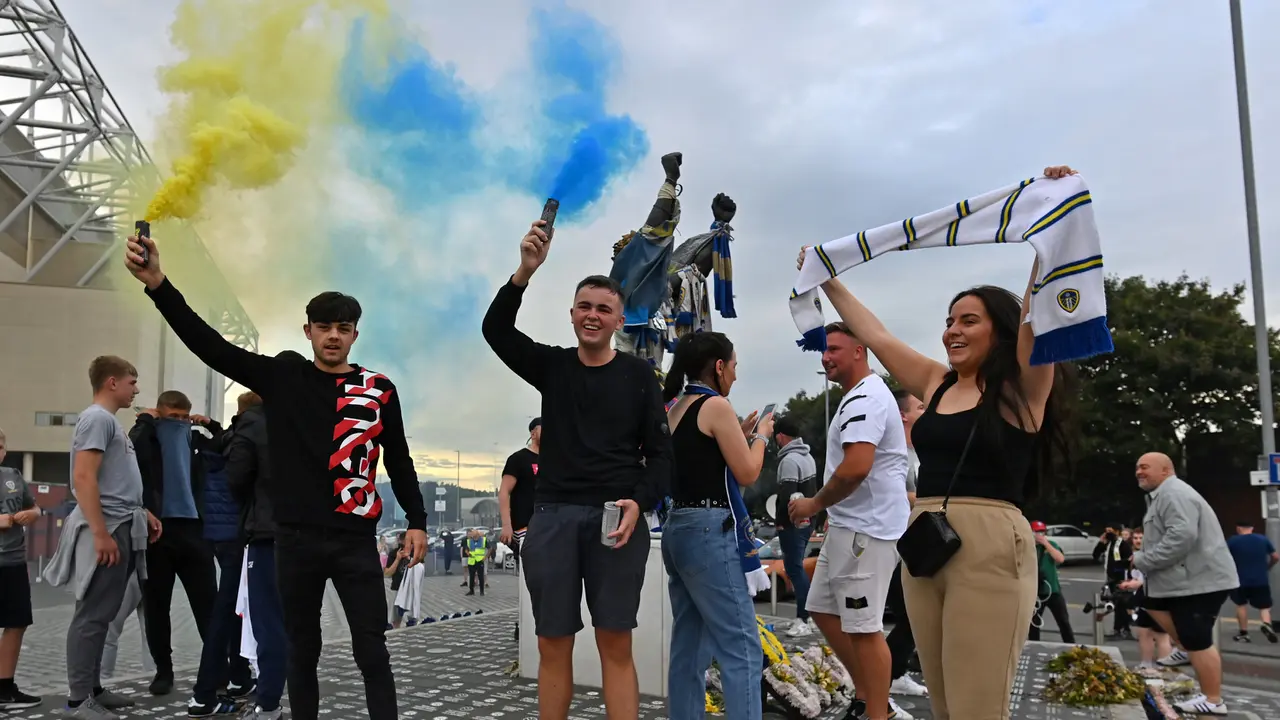 Perayaan Leeds United Promosi ke Liga Inggris