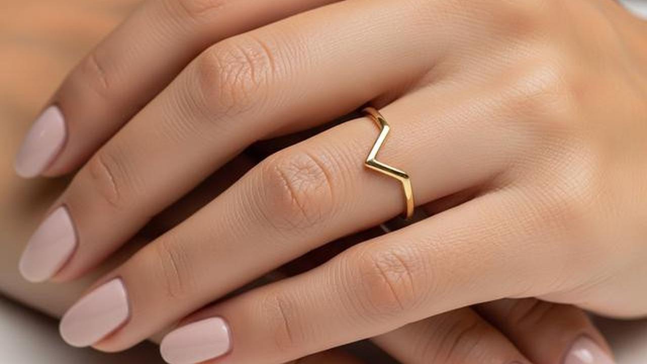 10 Desain Cincin Emas yang Mudah Dijual Kembali, Investasi Aman Masa Depan