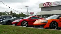 Dealer Kia yang menjual mobil mewah di New Jersey (Andrew Gutman/Carscoops)