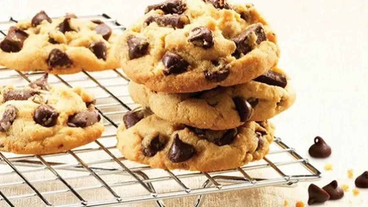 10 Resep Kue Kering 3 Bahan Tanpa Mixer, Mudah dan Lezat