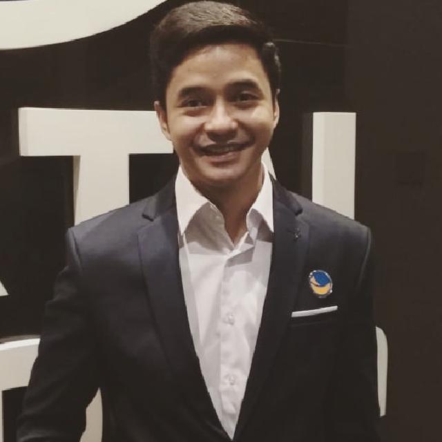 Adly Fairuz Siap Bertarung Di Pilkada 2020 Sebagai Wakil Bupati Karawang Showbiz Liputan6 Com