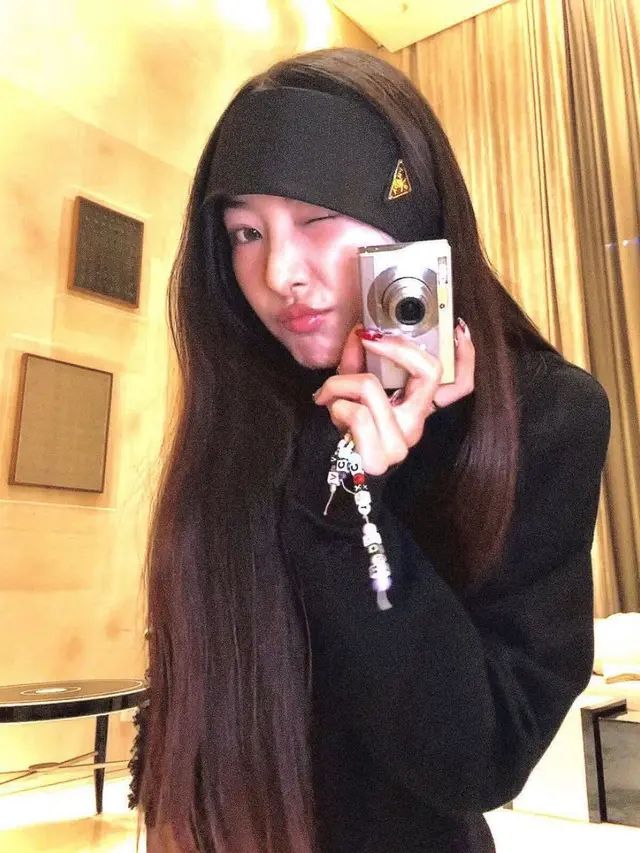 Mix and Match Gaya Old Money ala Gawon Meovv (Instagram/@gawons_meovv)