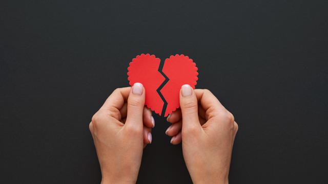Ilustrasi putus cinta, patah hati