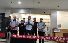 Bertabur Dolar AS & Singapura hingga Mobil Balap, Ini Deretan Barang Bukti Kasus Suap Ketua PN Jaksel