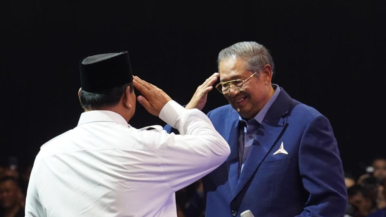 SBY Nyanyikan Lagu 'Kamu Enggak Sendirian', Prabowo: Saya Merasa Dihormati