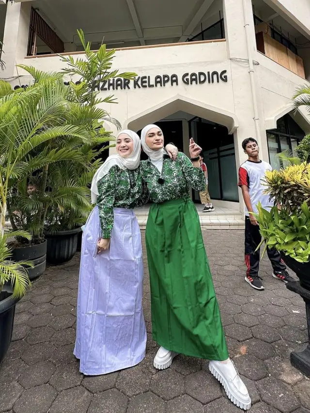 7 Potret Nagita Slavina saat Mengenang Masa Sekolah, Masih Cocok Jadi Anak SMP
