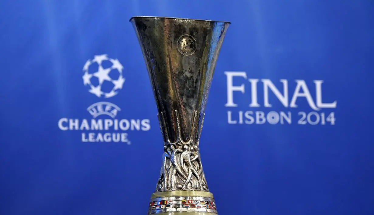 Jumat (11/04/14) UEFA menggelar undian laga semifinal Europa League (AFP PHOTO/FABRICE COFFRINI)