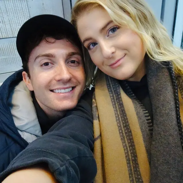 Umumkan Hamil Anak Pertama, Ini 6 Potret Mesra Meghan Trainor dan Suami