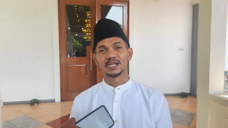 Komisioner Bawaslu Kota Depok, Andriansyah usai mengikuti kegiatan Bawaslu Kota Depok.