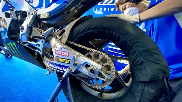 Foto: Kayak Habis Pulang Mudik, Berikut Potret Dekilnya Motor-motor MotoGP saat Jalani Hari Pertama Tes Pramusim di Sirkuit Mandalika
