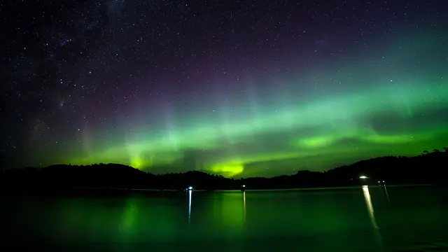 Menyaksikan aurora di Selandia Baru