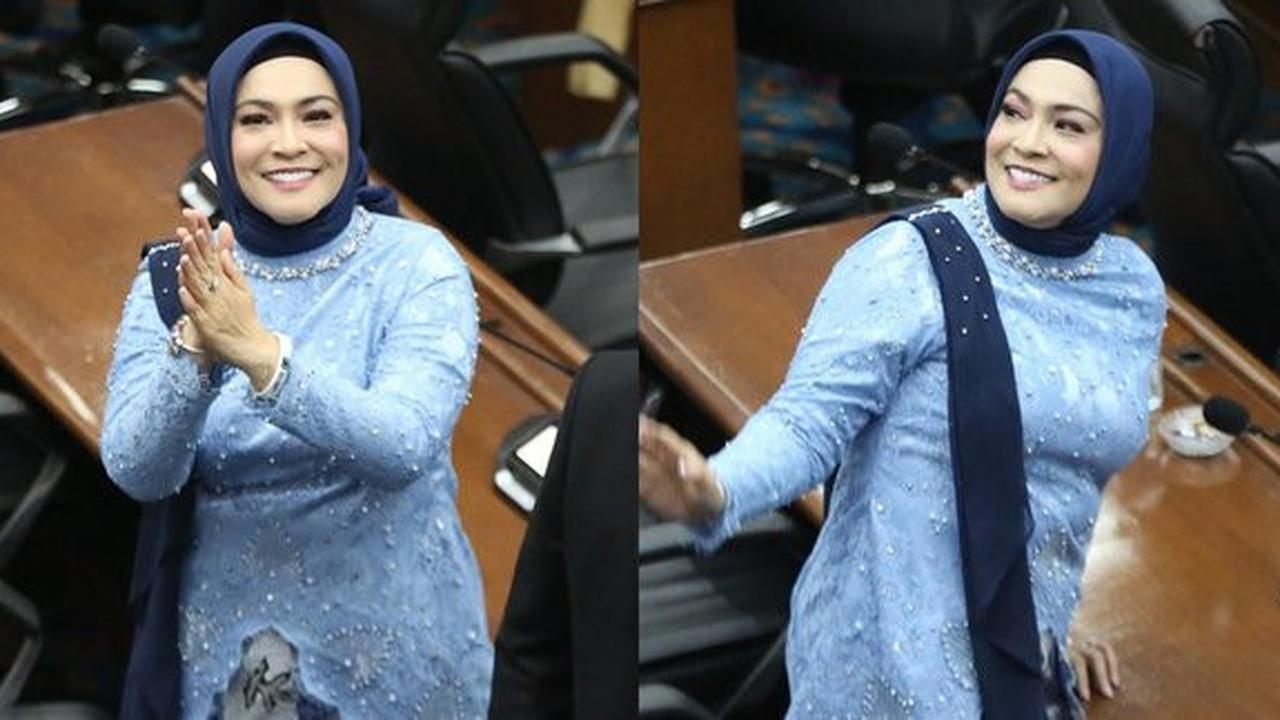 8 Potret Astrid Kuya Saat Dilantik Sebagai Anggota DPRD, Mengaku Sering Dipandang Remeh - Menghadapi Intimidasi