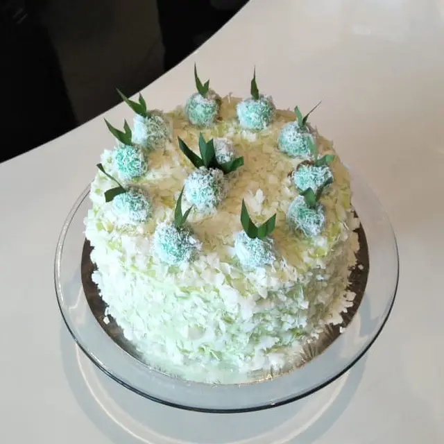 Klepon Cake Mamitoko Kini Bisa Dinikmati Di Toby S Estate Lifestyle Fimela Com