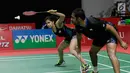 Pasangan India, Pranaav Jerry Chopra/Reddy N. Sikki saat melawan wakil Indonesia, Tontowi Ahmad/Lilyana Natsir pada Indonesia Masters 2019 di Istora Senayan, Jakarta, Selasa (22/1). Indonesia menang 21-15 21-15. (Bola.com/M Iqbal Ichsan)