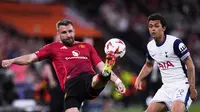 MU Gagal Juara Liga Europa, Luke Shaw Bela Ruben Amorim dan Minta Maaf kepada Fans