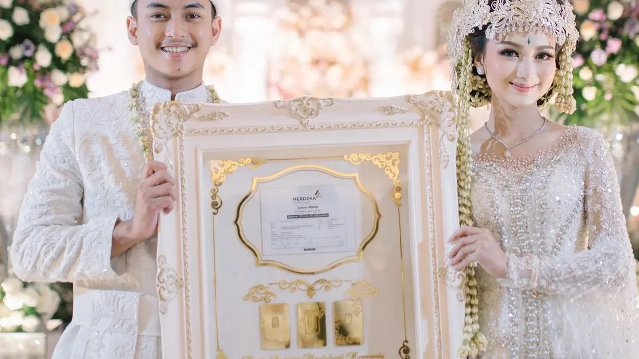 Momen Pernikahan Selebgram Nanda Arsyinta, Maskawin 305 Lot Saham Jadi Sorotan. (Sumber: Instagram/nandaarsynt)