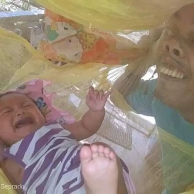 5 Potret Nyeleneh Anak Menangis Dijahili Orang Tua Ini Malah Bikin Ketawa