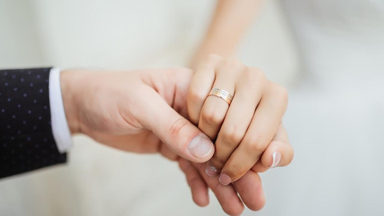 Jawaban Islami yang Tepat Ketika Ditanya 'Kapan Nikah