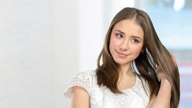 Bleaching Terlalu Sering Dapat Memberikan Efek yang Kurang Baik bagi Rambut
