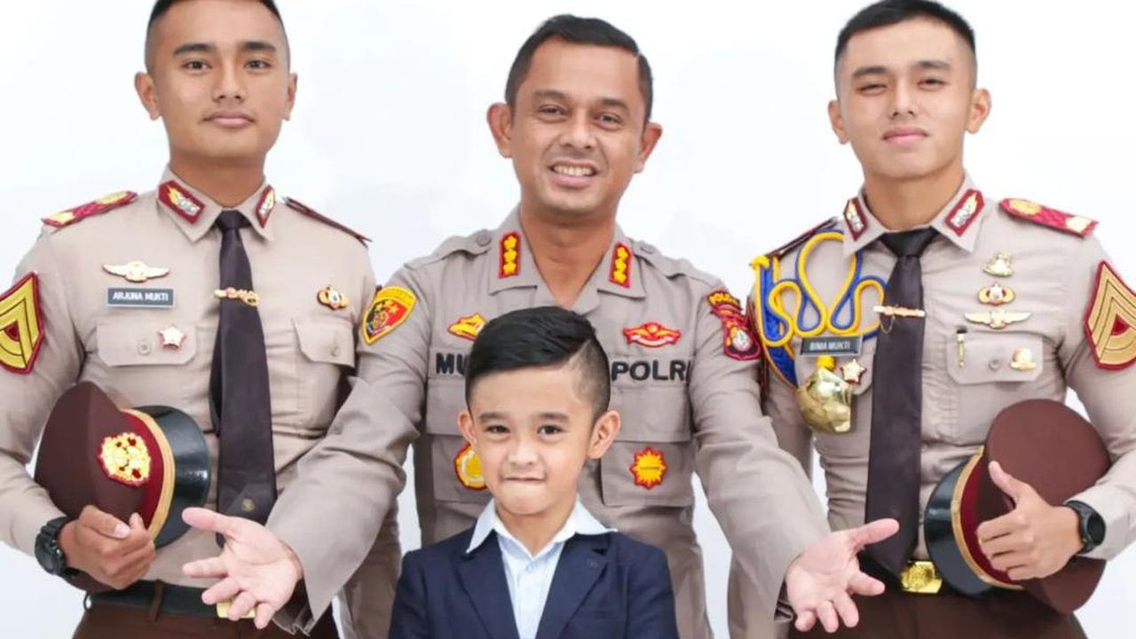 Sekantor Bareng Ayahnya