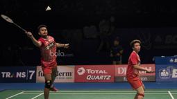 Tontowi Ahmad/Liliyana Natsir, menang 21-13 dan 21-14 atas ganda campuran Malaysia, Chan Peng Soon/Peck Yen Wei. (Bola.com/Vitalis Yogi Trisna)