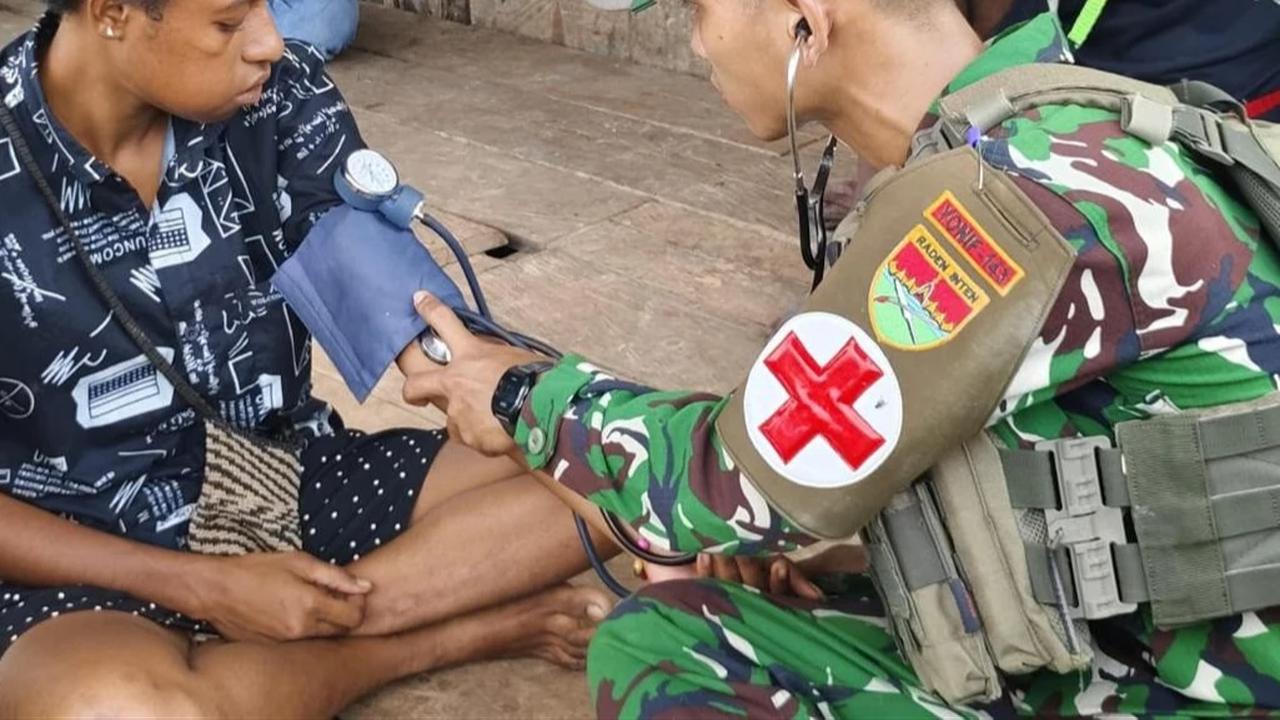 TNI Beri Pelayanan Kesehatan