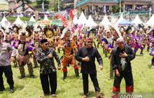 Fakta Unik: Seribu Penari Topeng Ireng Temanggung Beraksi Kolosal, Jadi Nadi Kebudayaan Lokal!