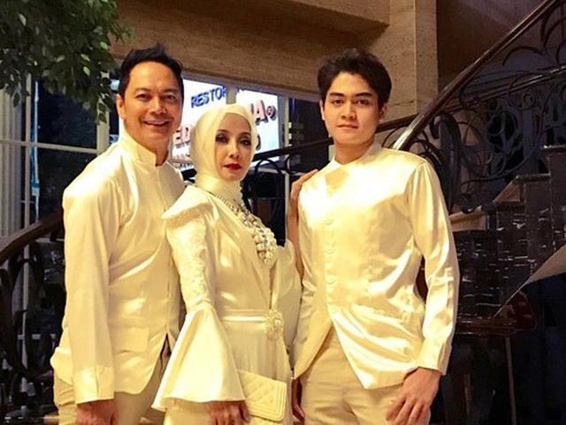 Jarang Terekspos Ini 6 Potret Anak Adipura Prabahaswara Yang Makin Tampan Hot Liputan6 Com