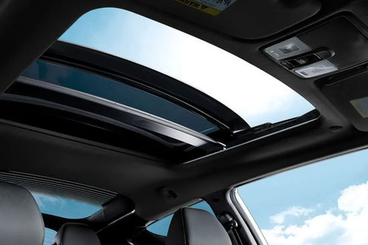 Panoramic Sunroof