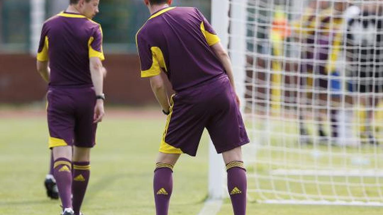 Latihan rutin sang pengadil lapangan  
