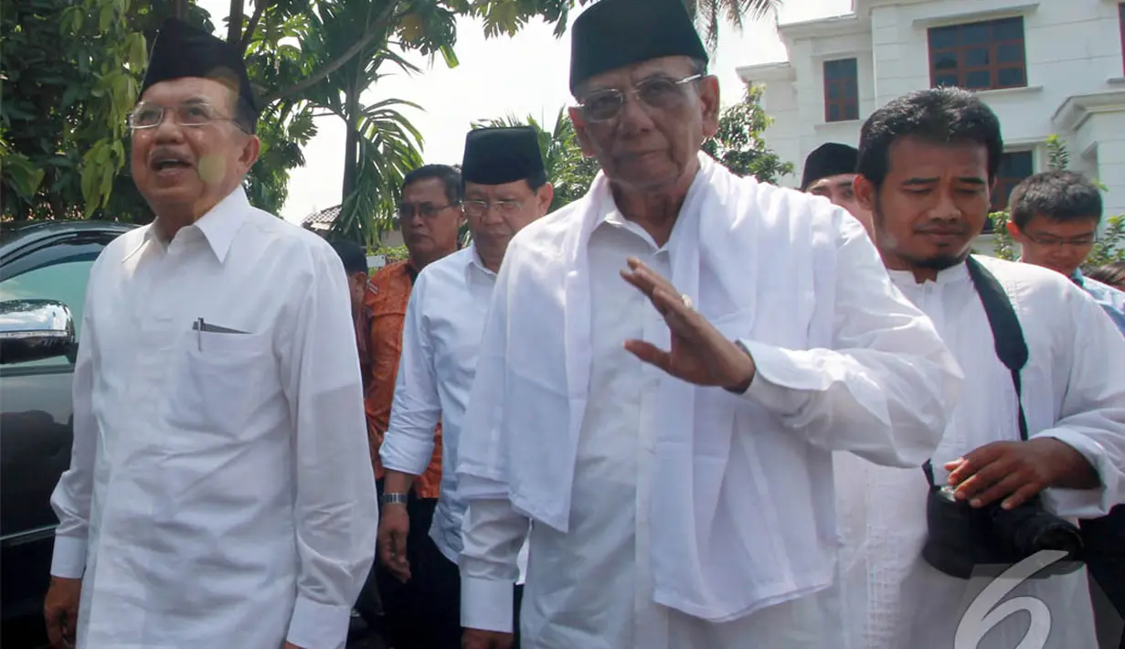 Hasyim Muzadi menilai Jokowi dan JK adalah dua sosok tokoh yang suka kedamaian, Depok, Jumat (23/5/2014) (Liputan6.com/Andrian M Tunay)
