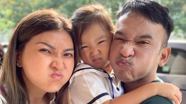 [Fimela] Ruben Onsu dan Sarwendah