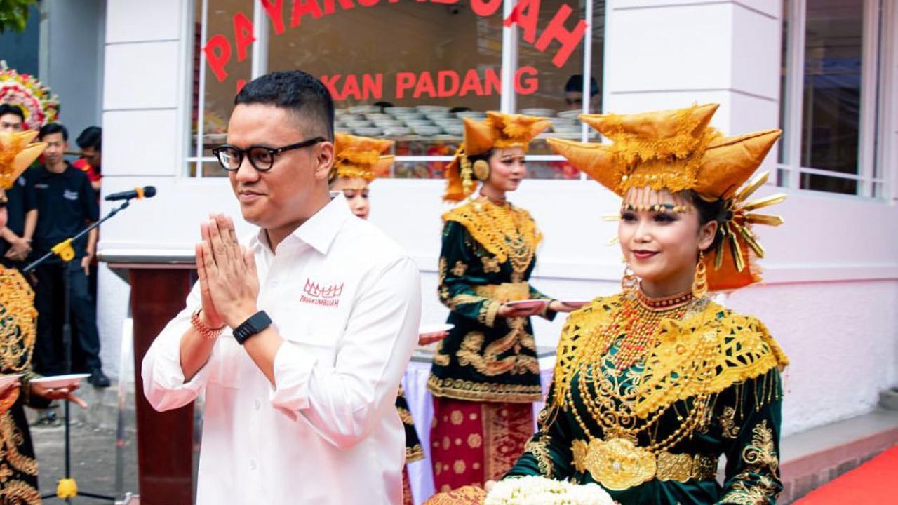 Dari Arief Muhammad hingga Deddy Corbuzier, Ini 4 Restoran Padang Artis yang Lagi Hits